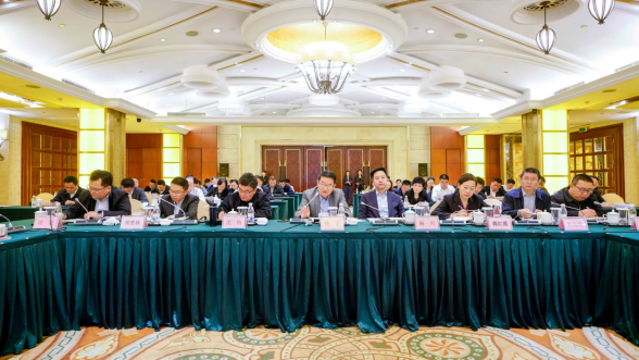 奋力冲刺2019年 起劲备战2020年 AG真人集团召开2019年三季度运营剖析暨事情推进聚会