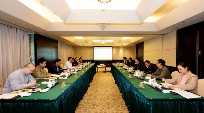 集团党委书记、董事长任丁会见重庆AG真人集团董事长乔昌志一行