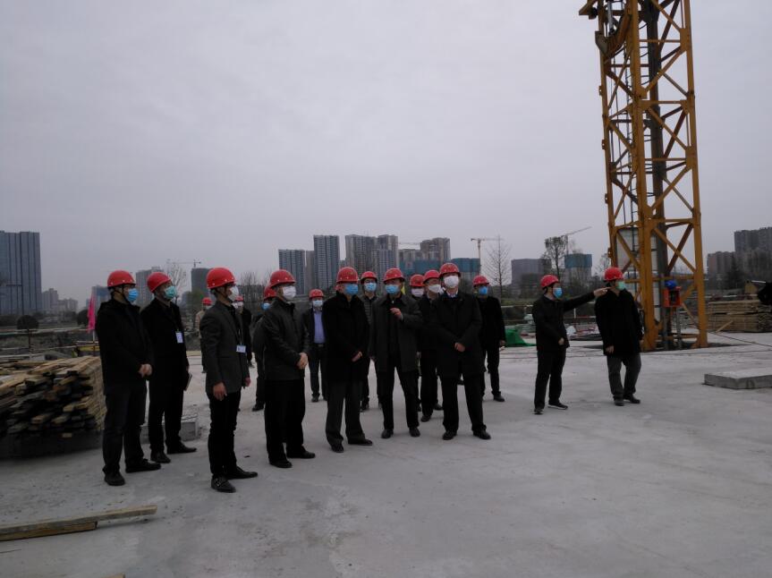 AG真人集团党委书记、董事长任丁率队 赴金牛宾馆检查工程复工事情