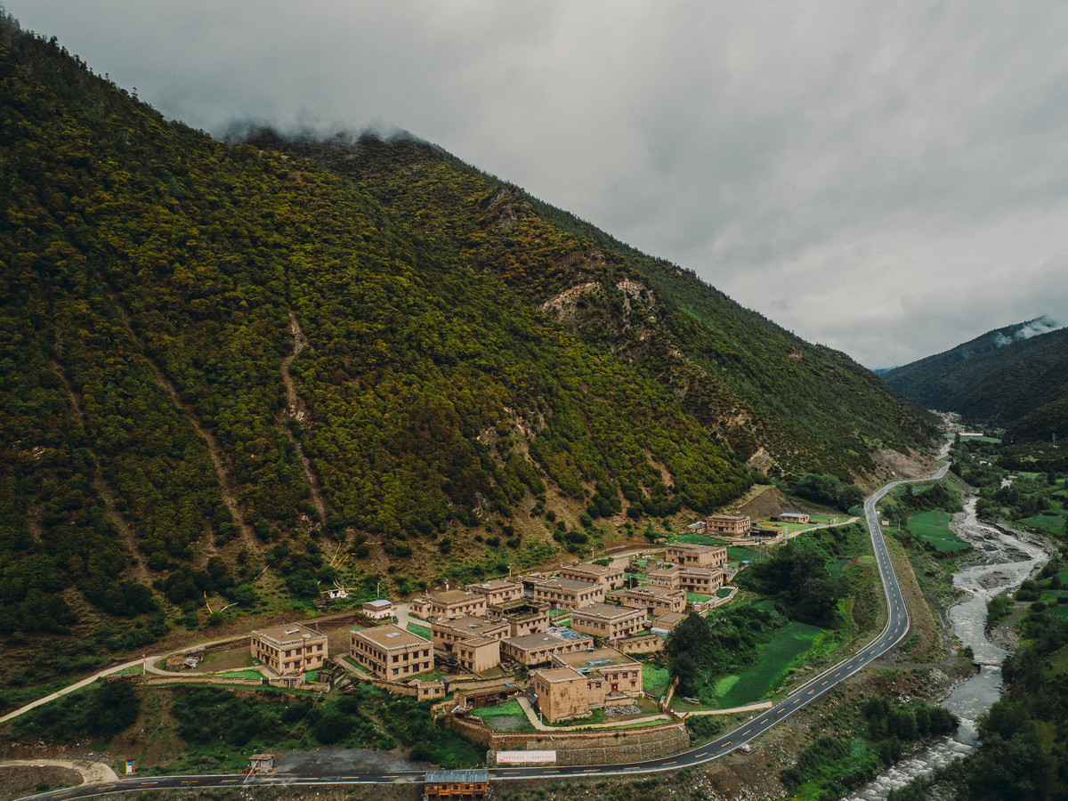 入选天下旅游减贫百大案例，，，，，，四川这个43户人家的高原村寨成网红打卡地
