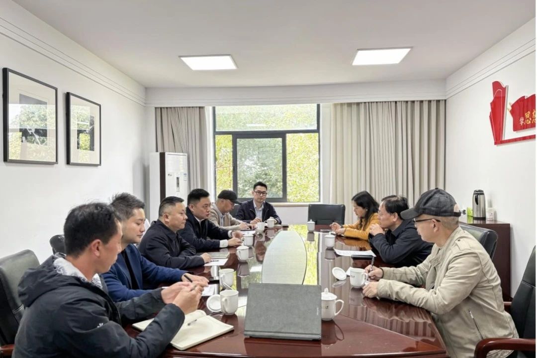 省AG真人集团考察组赴成都大学考察交流